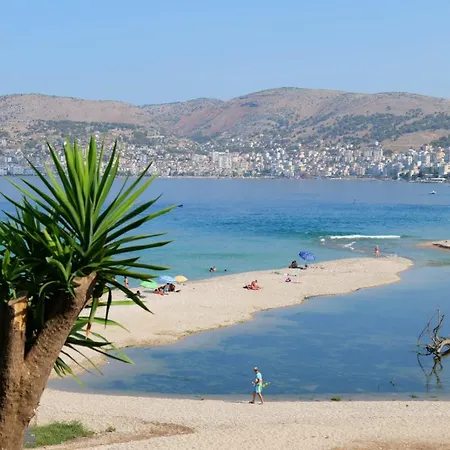 Apartment Coral Paradise In The First Line Of The Sea Sarandë