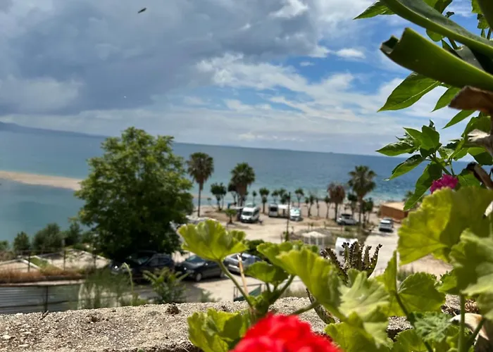 Coral Paradise In The First Line Of The Sea Appartement *